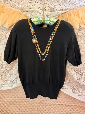 SK & Company  Vintage 80s Black Short Sleeve Knit Top with Faux Necklace Detail